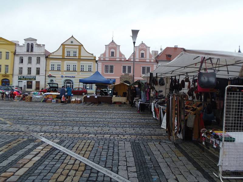 Na náměstí ve Stříbře se konaly stříbrné trhy