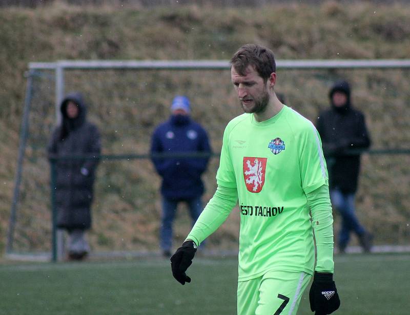 3. kolo Poháru PKFS: TJ Keramika Chlumčany (na snímku fotbalisté v modrých dresech) - FK Tachov 2:3 (2:3).