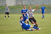 FK Tachov (na archivním snímku hráči v modrých dresech) porazil v sobotu Olympii Březovou 6:5.