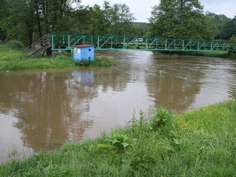 Mže - lávka u stříbrské plovárny