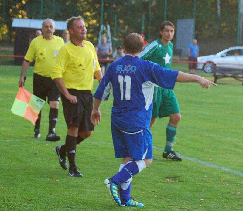 Domácí přivítali Zruč a dokázali góĺy Petra Hobzy a Horáčka vyhrát 2:1.