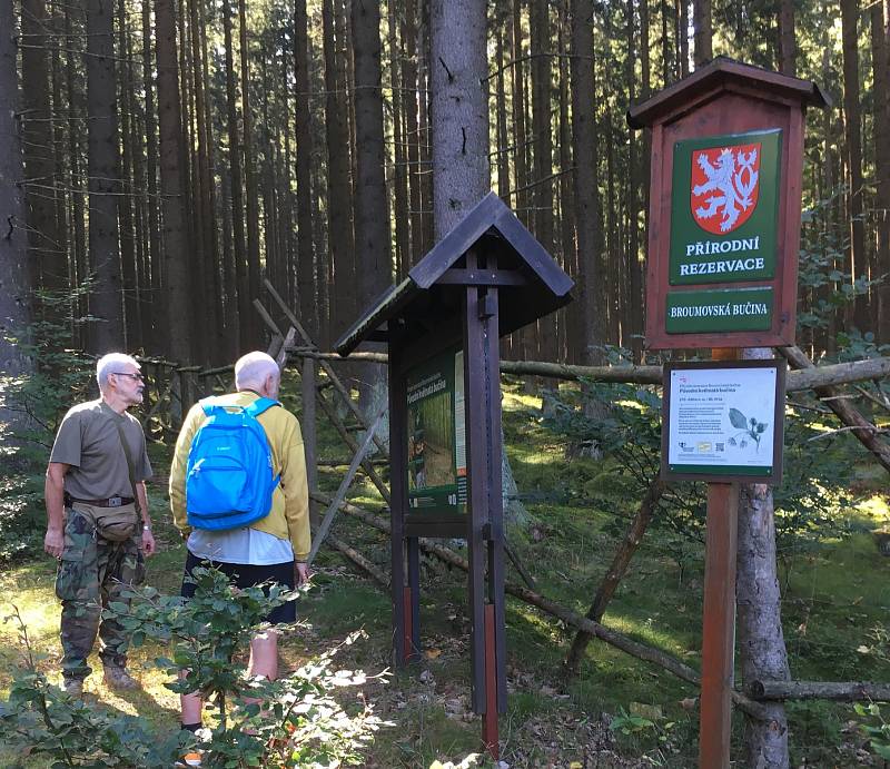 Vycházka zavedla zájemce do rezervace i k mlýnu