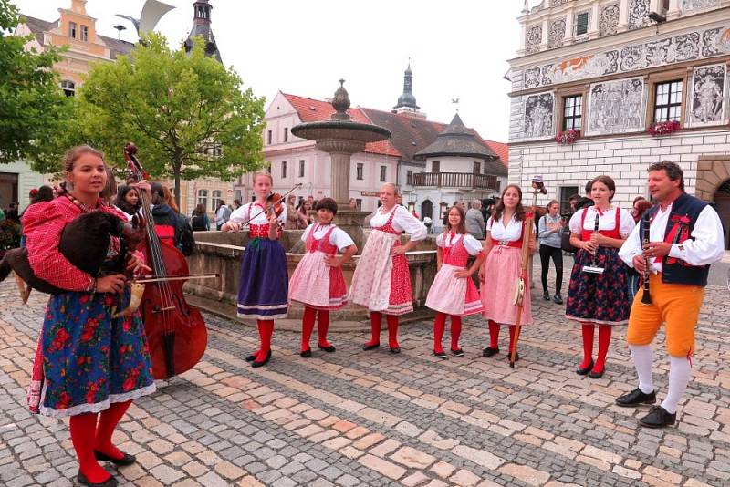 Ve Stříbře se lidé těšili z kulturní akce - Dožínek.