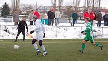 Divizní fotbalisté FK Tachov rozstříleli v přípravě účastníka přeboru FC Chrást .