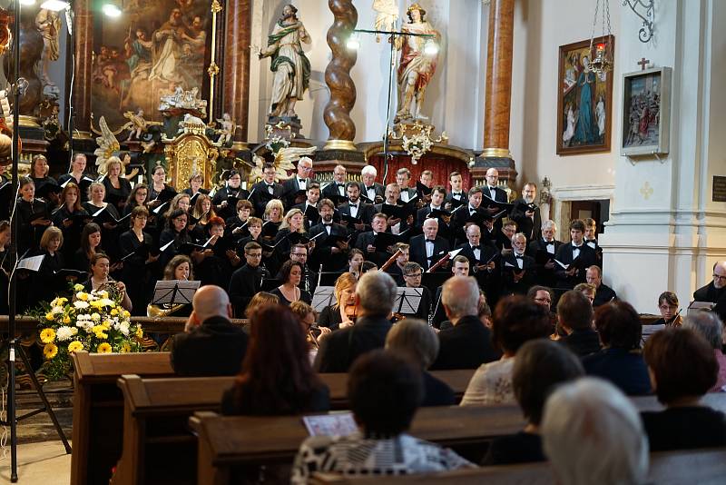 V prostorách kostela svatého Mikuláše byl zahájen dvanáctý ročník Hudebního léta Borska.