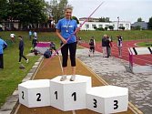 Starší žákyně atletického oddílu B. Stříbro Veronika Sládková přivezla z mistrovství republiky stříbrnou medaili. 