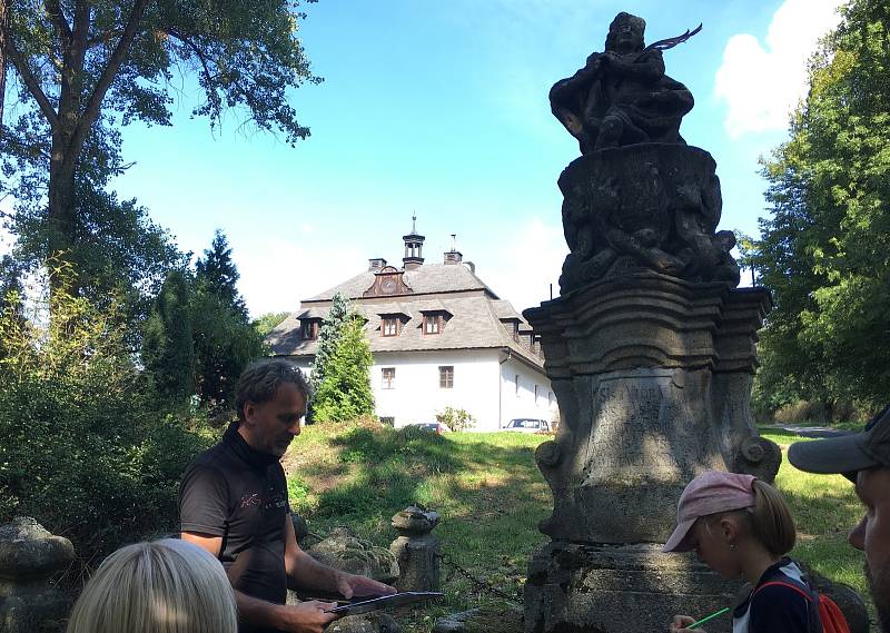 Vycházka zavedla zájemce do rezervace i k mlýnu