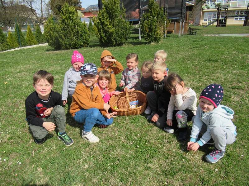 Předvelikonoční čas si užily děti v kladrubské mateřské školce.