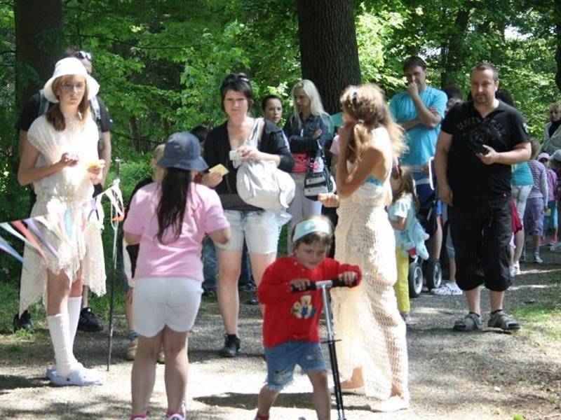 Mraveniště Tachov připravilo na sobotní odpoledne pohádkovou cestu na jejímž konci čekal účastníky poklad uschovaný v jízdárně.