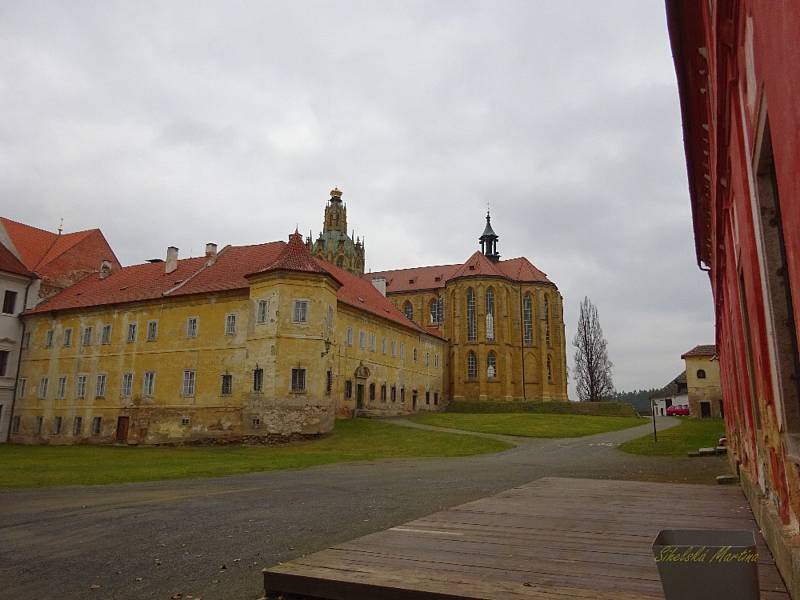 Turisté z Kostelce se vydali na pochod do Kladrub.