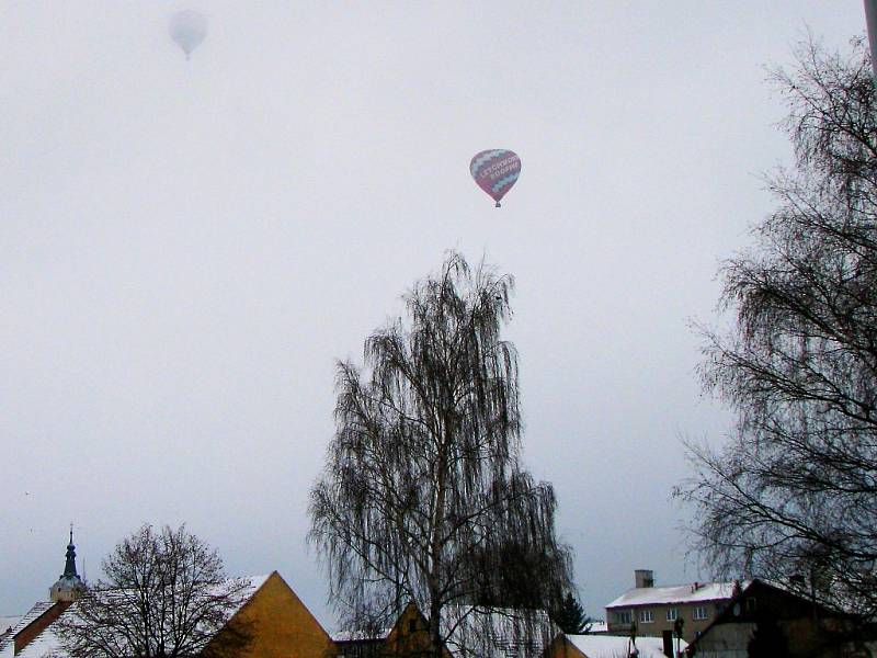 Balony nad Chodovou Planou.