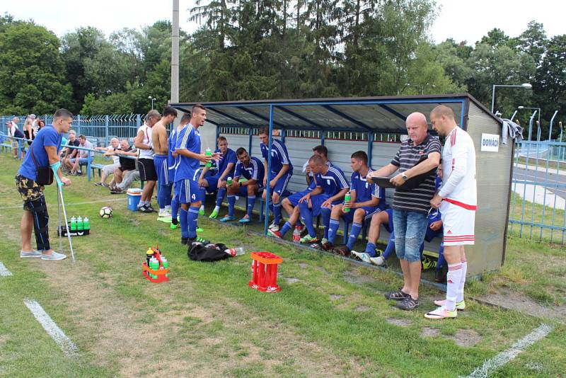 Z utkání FK Tachov - Slavia Karlovy Vary