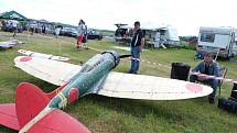 Letiště u Nového Dvoru hostilo modelářskou air show.