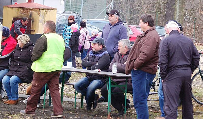 Fotbal: V okresním derby 1. A třídy prohrála Chodová Planá s Chodským Újezdem 1:4.