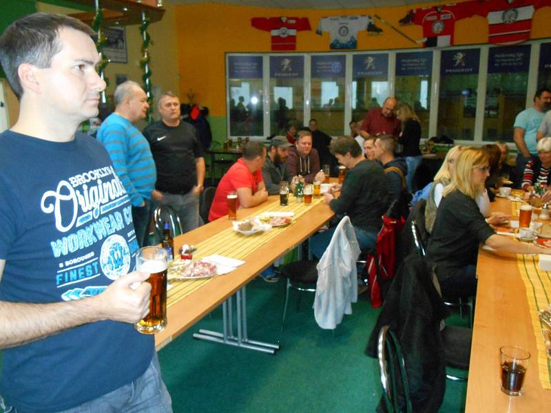 V Tachově se uskutečnil druhý ročník bowlingového turnaje mezi policisty.