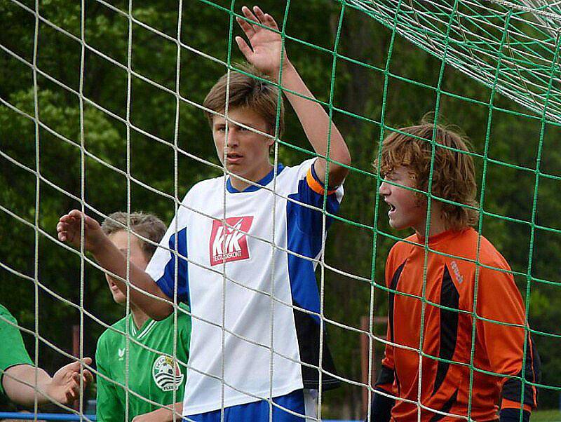 V krajském přeboru zvládli mladí fotbalisté FK Tachov předehrávku s SK Smíchov. 