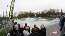 Desítky jezdců všech věkových kategorií si přišlo vyzkoušet nově opravený skatepark v okresním městě. První dojmy jsou vesměs velmi pozitivní.