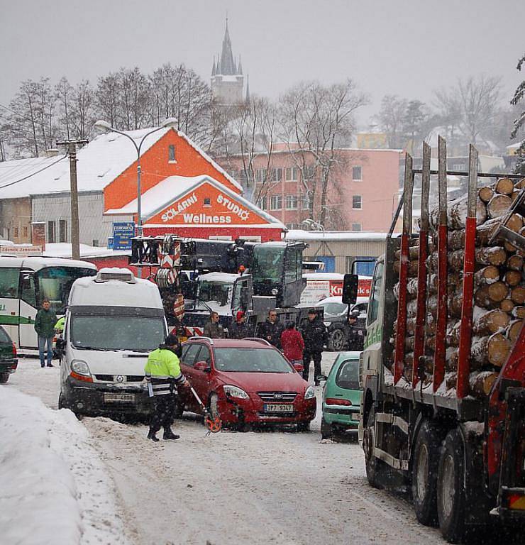 Nehoda v tachovské Plzeňské ulici.