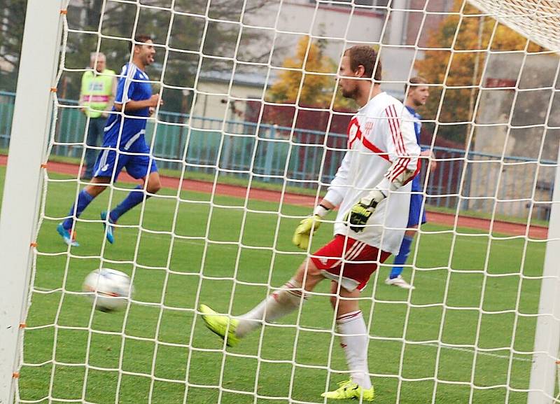  Fotbalisté FK Tachov důležité utkání zvládli, na domácím trávníku porazili Brozany 4:1.