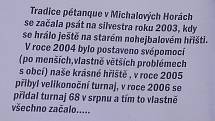 V Michalových Horách ožilo malé hřiště.