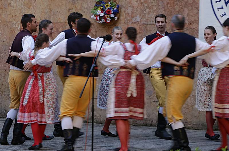 24. mezinárodní folklorní festival CIOFF® Plzeň 2022, úvodní večer v Konstantinových Lázních.