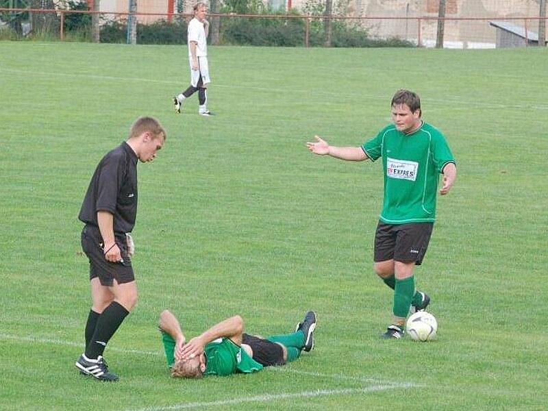 Fotbalová baráž o postup do přeboru kraje: TJ Rozvadov – S. Manětín 2:1 (0:1) 