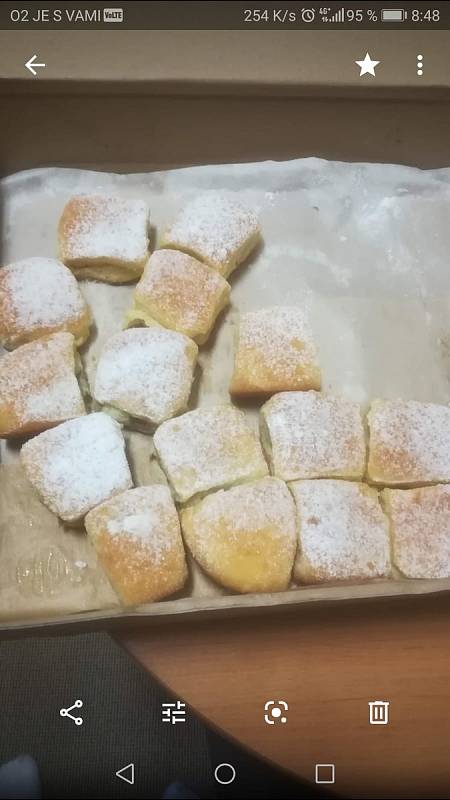 Vedoucí supermarketu: Mezi zákazníky máme i miláčky, kteří nám napekli buchty a koblížky. Foto: 20x Deník/Jiří Kohout, 4x Jiřina Štádlerová