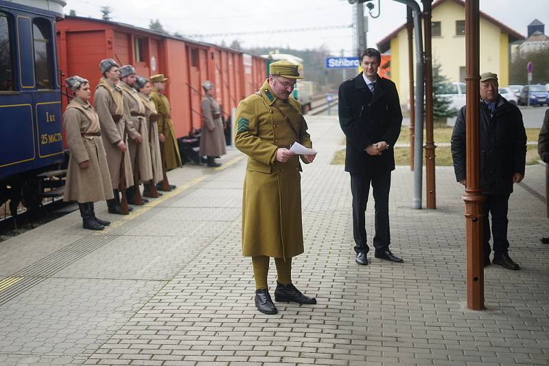 Na stříbrském vlakovém nádraží se usídlil Legiovlak.