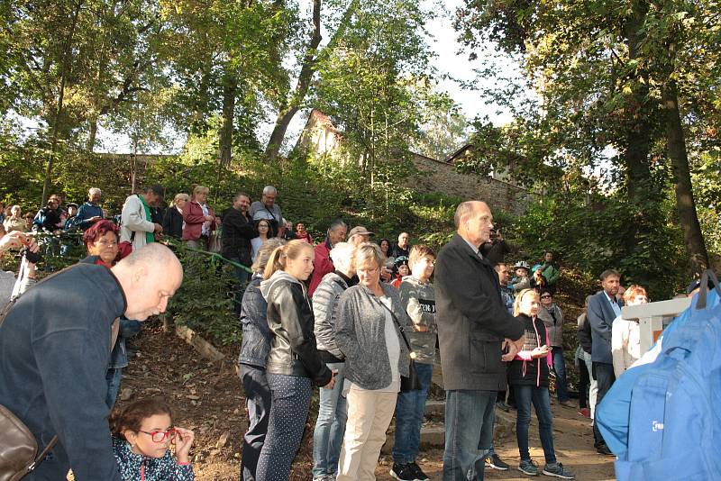 Ve Stříbře otevřeli novou lávku, která spojuje východní předměstí s centrem města.