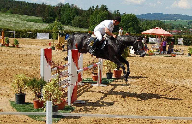 Dvaatřicátý ročník tradičních jezdeckých závodů se odehrál v areálu Centra sportovních koní v Oldřichově. 