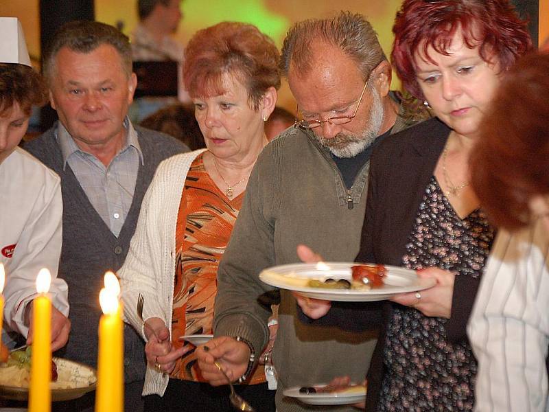 Pivovar Chodovar obstaral pro Tachovsko světový primát, otevřel první beerarium na světě. Kmotrem se stal Rudolf Hrušínský.