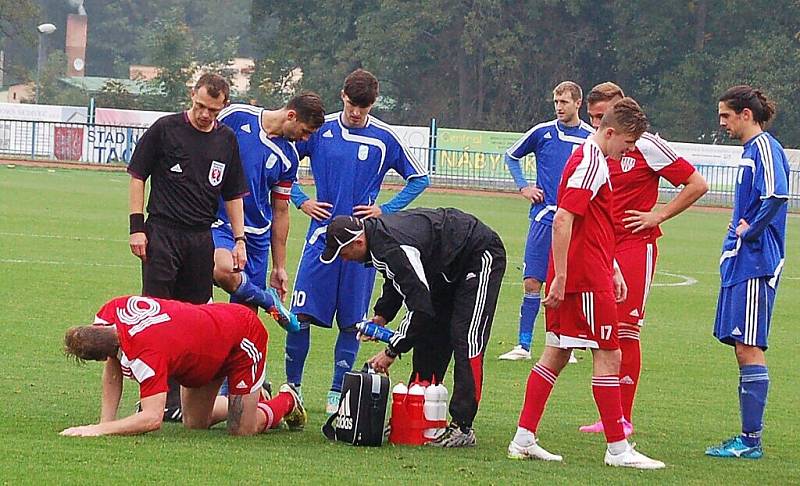  Fotbalisté FK Tachov důležité utkání zvládli, na domácím trávníku porazili Brozany 4:1.