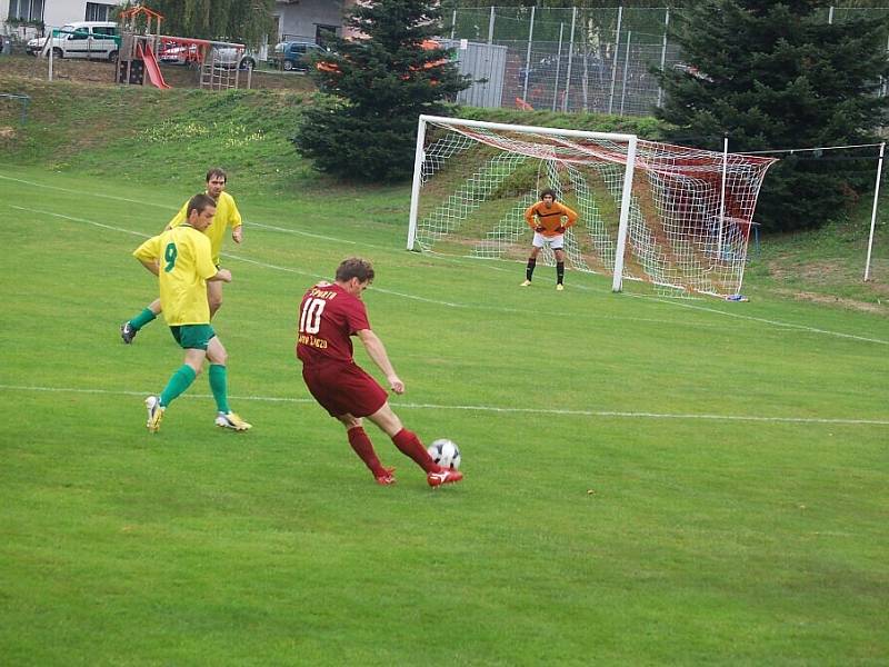 Sp. Dl. Újezd – Sj. Ch. Planá 2:1.