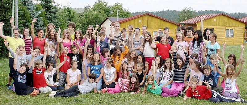 Tachovský dětský sbor na letním soustředění v Kořeni