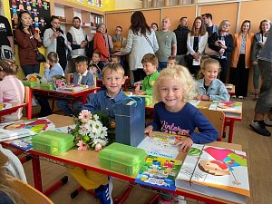 Nový školní rok slavnostně zahájili i v ZŠ Hornická a ZŠ Zárečná v Tachově.
