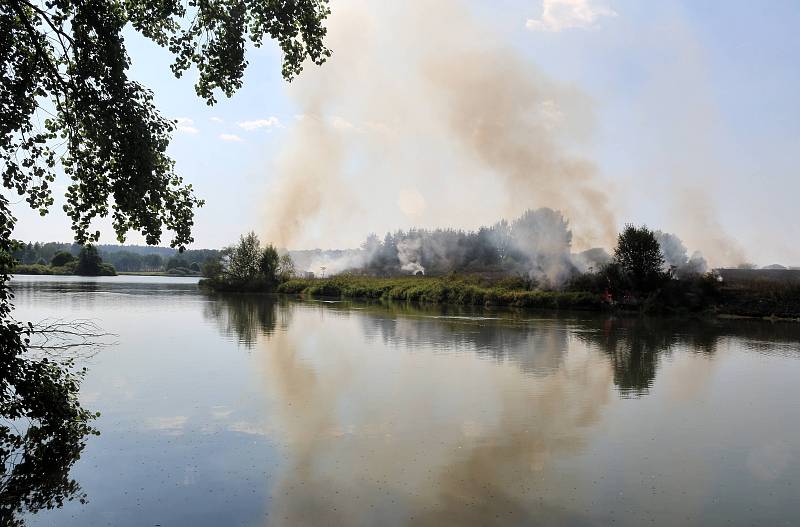 Lán pole u svaté Anny lehl popelem