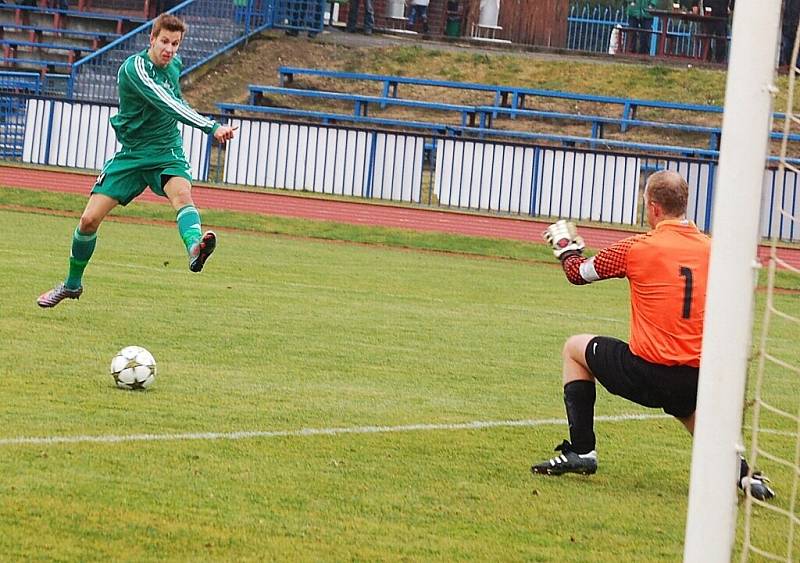 Tým FK Tachov se s podzimem nerozloučil ideálně, s Přední Kopaninou hrál 3:3.