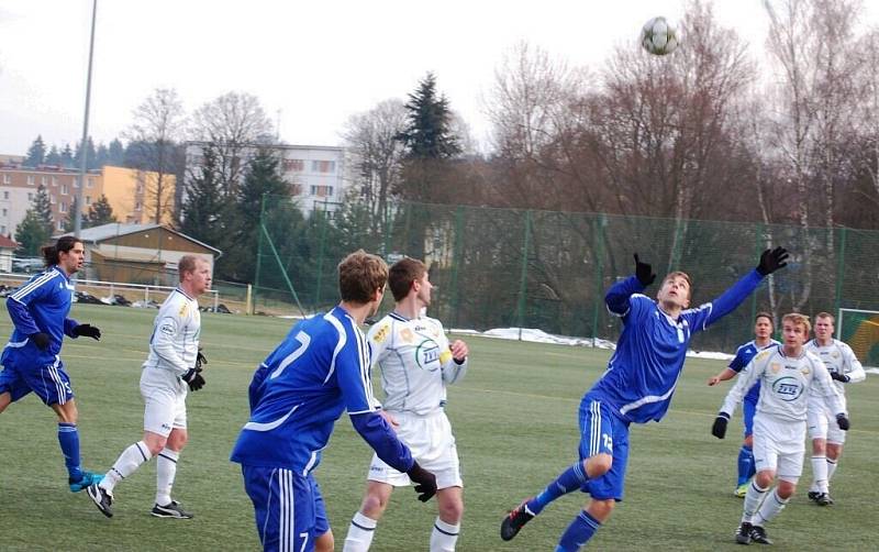 Fotbalisté divizního FK Tachov po dvou remízách porazili FC ZVVZ Milevsko 2:0.