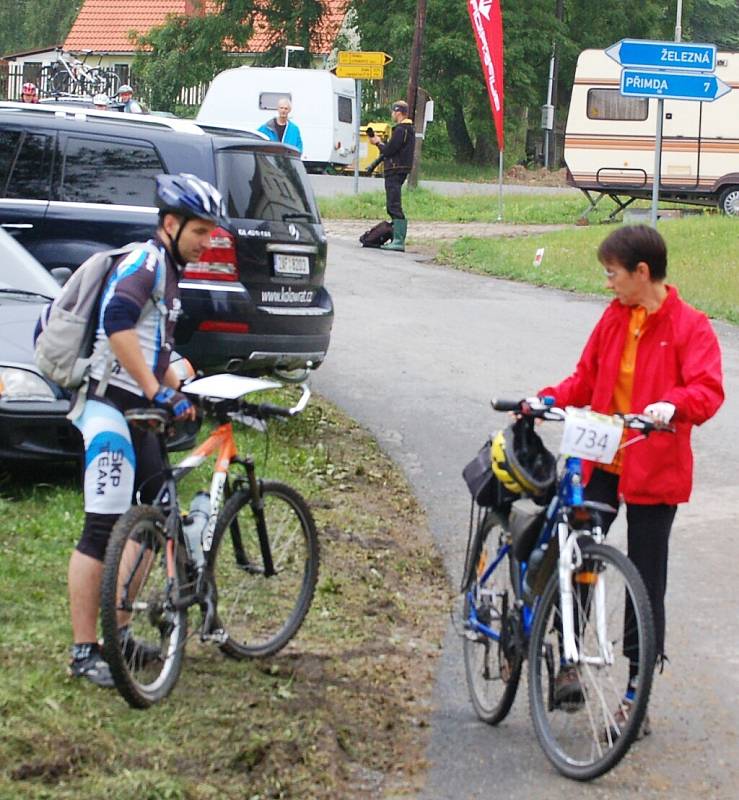 Novou Ves u Přimdy obléhali cyklisté