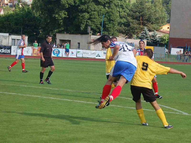 FK Tachov – S. M. Touškov 4:1. 