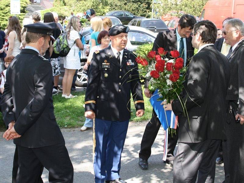 Z tachovského středečního pietního aktu, který se konal u památníku americké armádě.