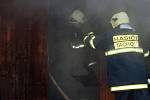 Požár altánu u koupaliště v Tachově.