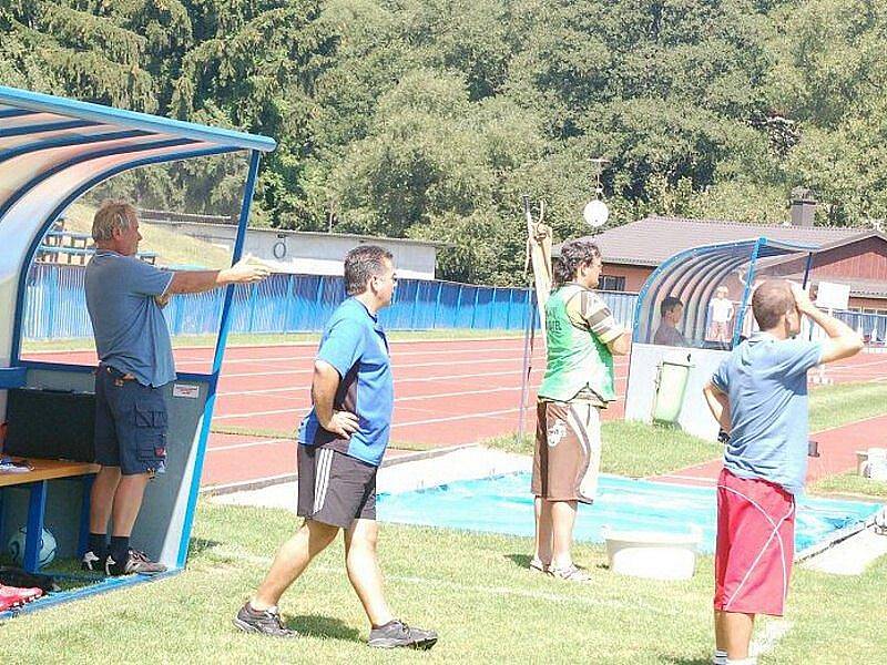 V prvním kole divizní soutěže starších a mladších žáků zavítaly do Tachova celky Tábora