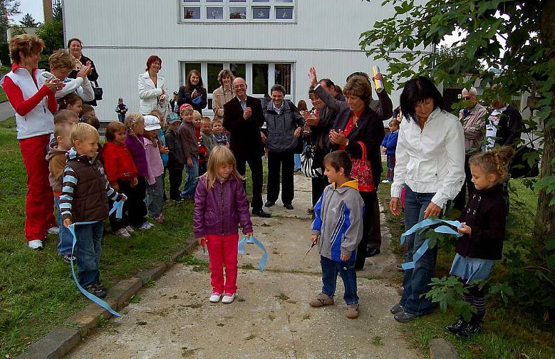 Mateřinky v Tachově mají nové herní prvky.