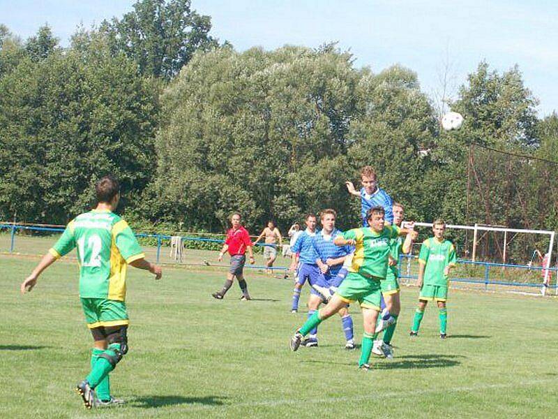 Bor zvítězil v sobotu s ZD Meclov 5:3 po poločasu 3:0.