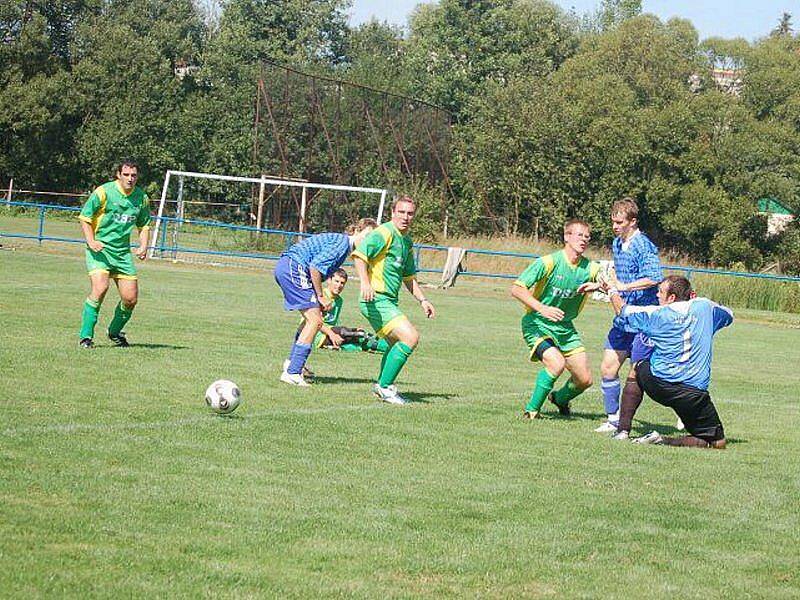 Bor zvítězil v sobotu s ZD Meclov 5:3 po poločasu 3:0.