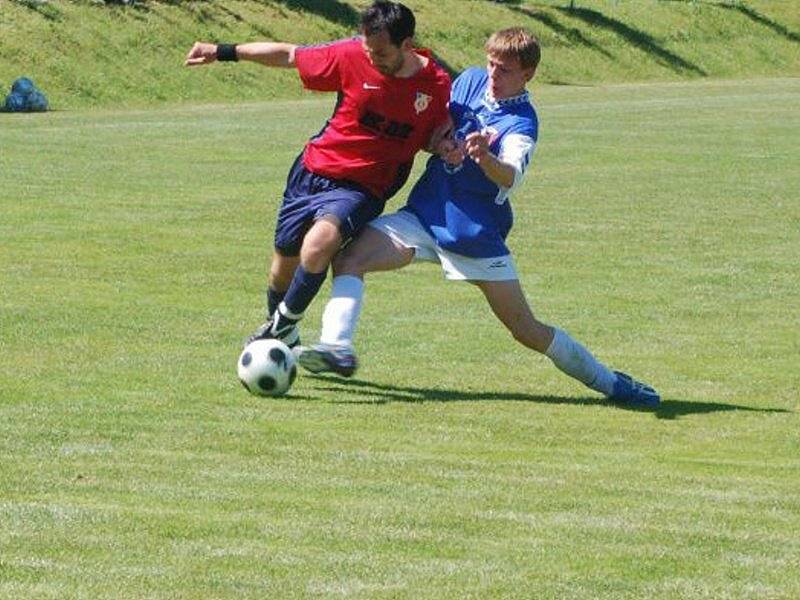 Fotbalisté Sp. Dlouhý Újezd prohrál po špatném výkonu se S. Postřekov 1:2 