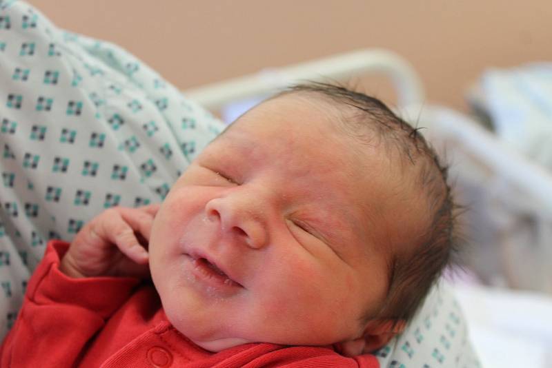 Jan Červeňák z Chebu je prvorozeným miminkem rodičů Marie a Jana. Chlapeček se narodil v klatovské porodnici 4. června ve 22:12 hodin s mírami 3100 g a 50 cm.