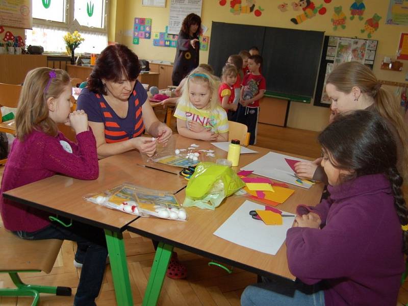 Školy z Rozvadova a Hošťky dlouhodobě spolupracují.