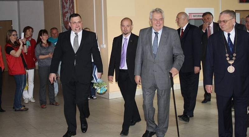 Prezident České repubilky během dvé oficiální návštěvy Plzeňského kraje zavítal také na Tachovsko.